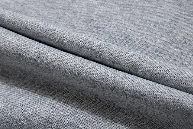 A new 2-piece set for men's casual sports hooded pullovers and sweatpants for outdoor jogging in Europe and America in 2025