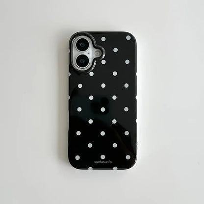 Suitable for iPhone 11 to 17 series, including Pro Max version, a fashionable phone case with simple and cute design and black a