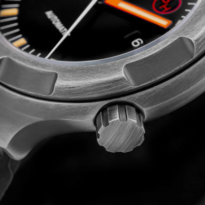 New Thorn Watch T018 PT5000 Movement Sapphire Waterproof Luminous Fluororubber Strap Men's Watches Salutes Classic