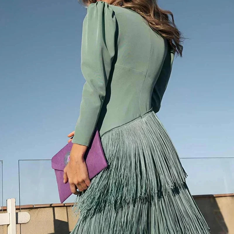 Solid Color Women Banquet Dresses French Style V-neck Long Sleeve Evening Dress Chic High Waist Pleated Tassel Hem Dress