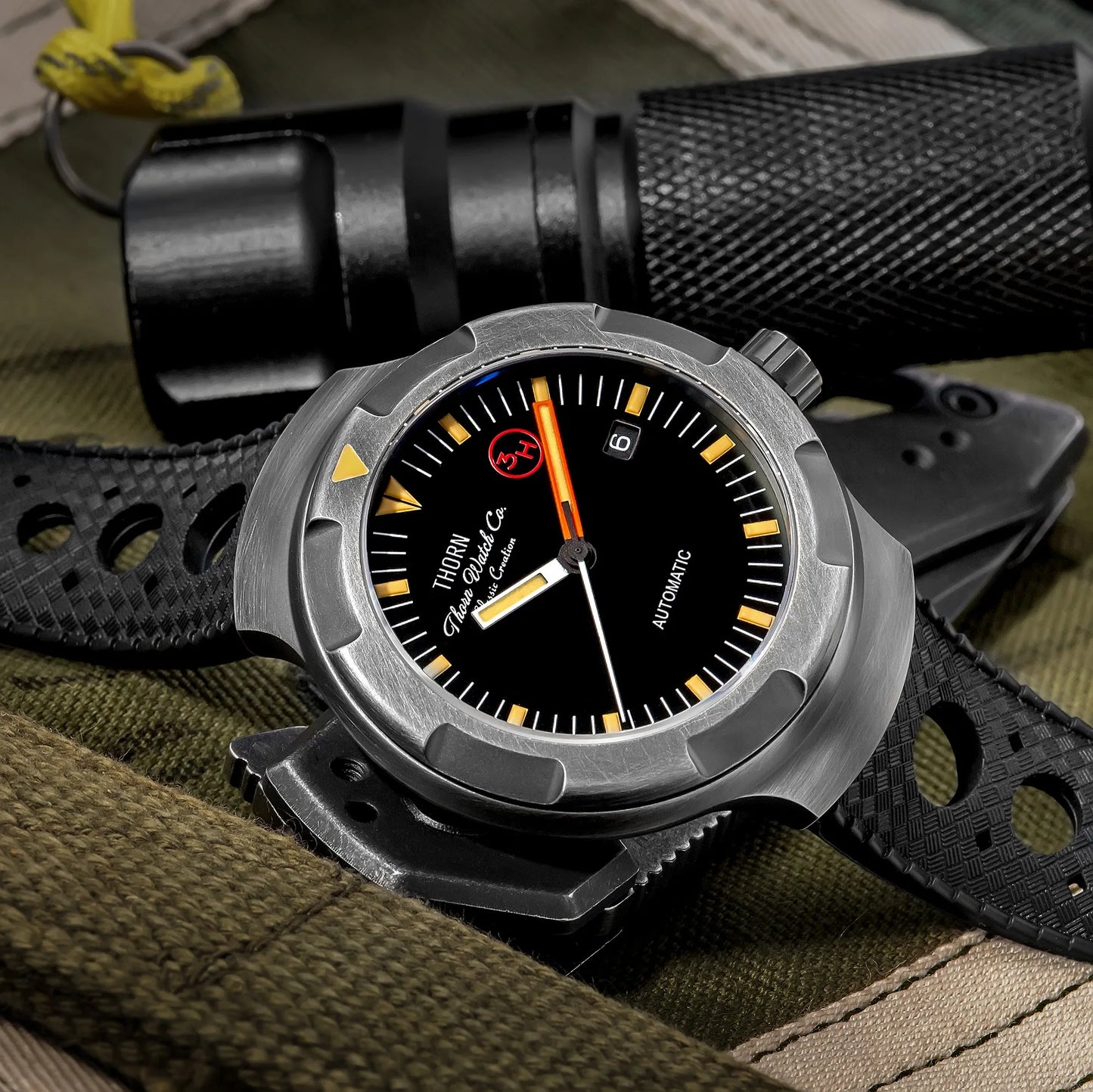 New Thorn Watch T018 PT5000 Movement Sapphire Waterproof Luminous Fluororubber Strap Men's Watches Salutes Classic