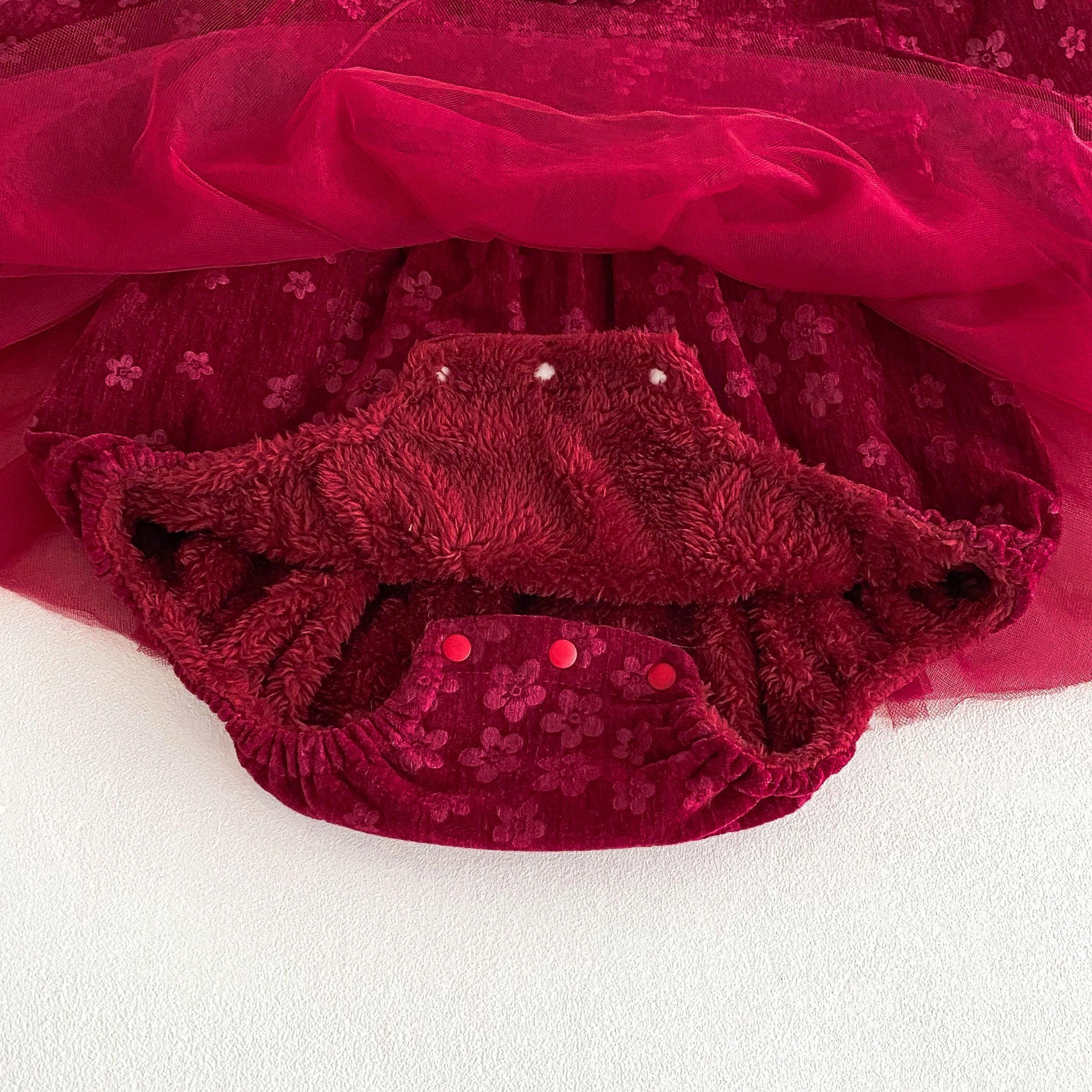 Winter Arrival Baby Girls Cute Floral Embroidered Red Long Sleeves Tulle Onesies-2